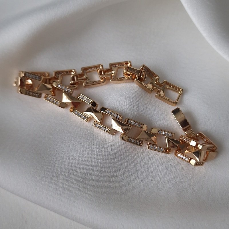 Apyrankė 17/19,5cm.