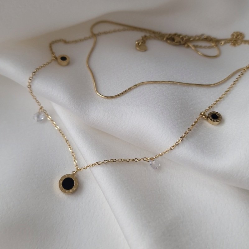 Dviejų eilių kaklo papuošalas