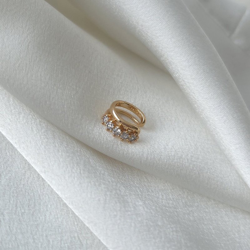 Auskaras "Manžetė"