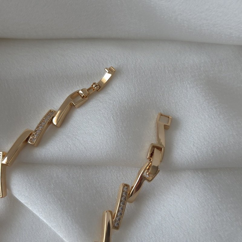 Apyrankė 17/19cm. 1