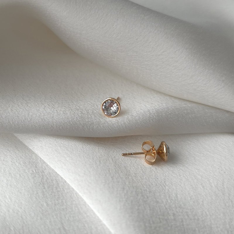 Auskarai CRYSTAL 0,7cm.